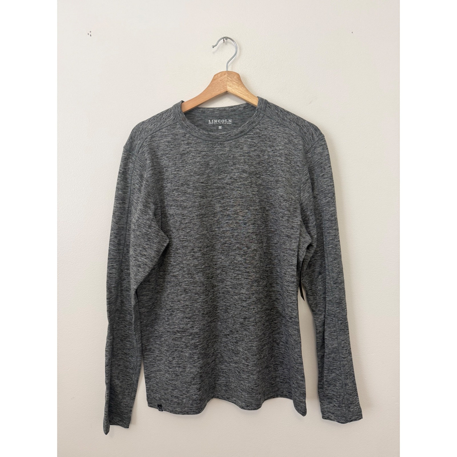 Lincoln Outfitters Men's Cold Layer Crewneck Tee Grey Size Medium Nwt